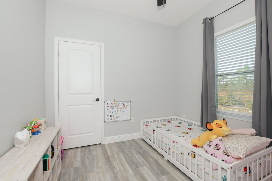 Furnished interior view inside a new home in , Sebring (Image 19).