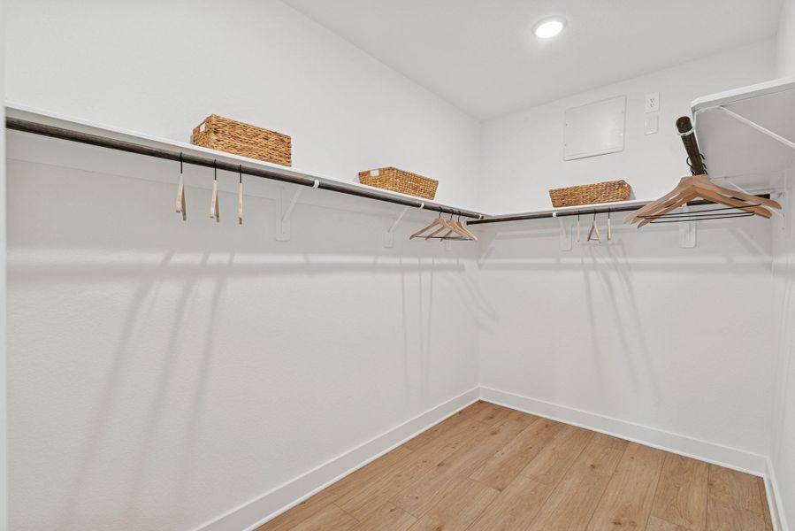 Spacious, unfurnished interior of a new home in Wildrye, Waller (Image 24).