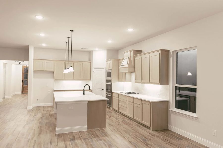 Representative furnished interior of a home built from the Keystone by Stonehollow Homes in Sister Grove II, Van Alstyne (Image 13).