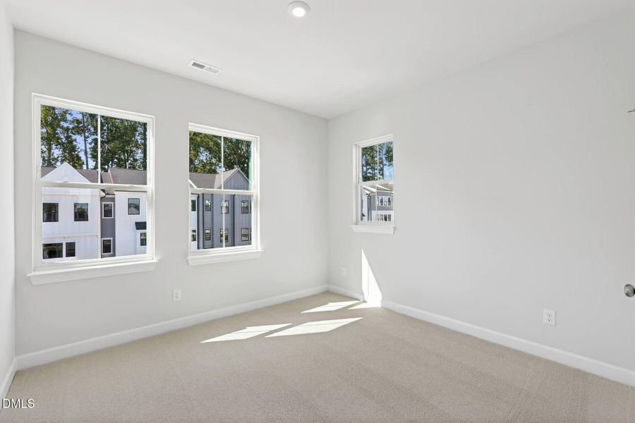 Elm Park 32_Bedroom 1_9.12.25_webready Elm Park 32_Bedroom 1_9.12.25_webready