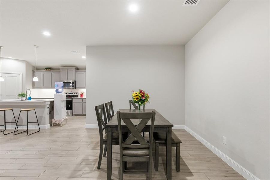 Furnished interior view inside a new home in , Burleson (Image 9).