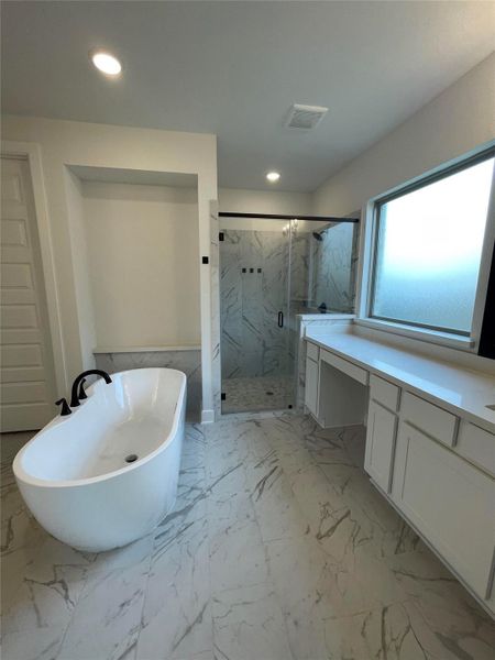 Furnished interior view inside a new home in Jordan Ranch, Fulshear (Image 8).