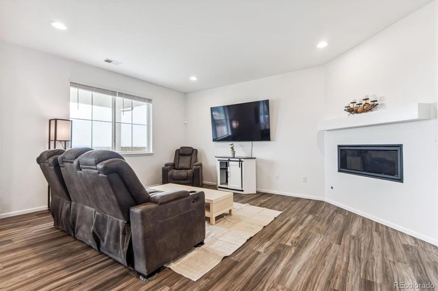 Living Room with gas fireplace