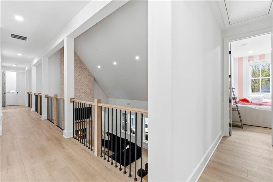 Image 75 of a home in .