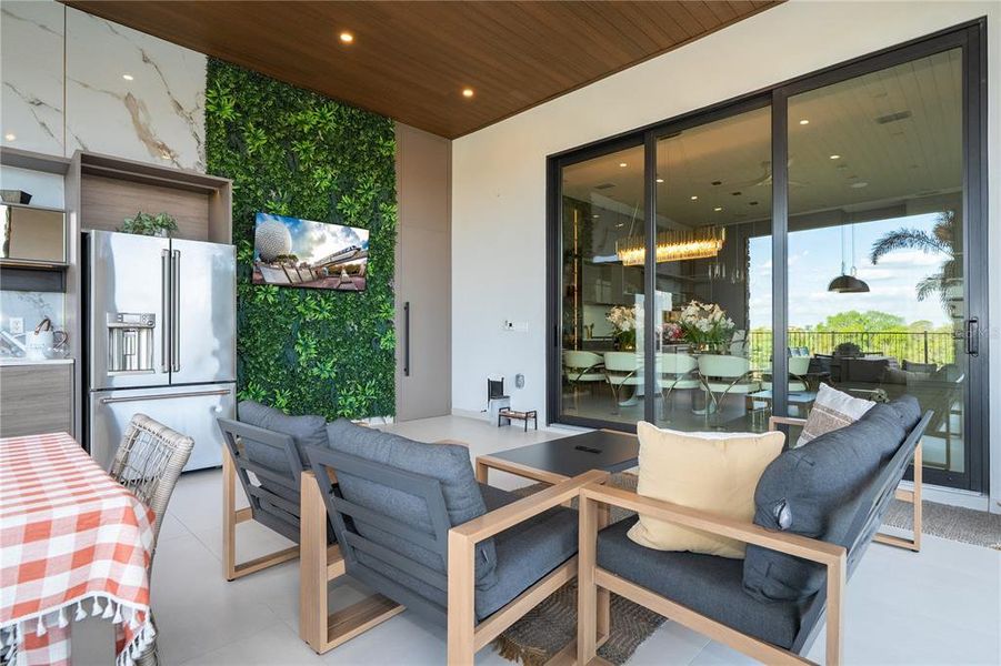 Exterior details and patio area of a home in , Montverde (Image 29).