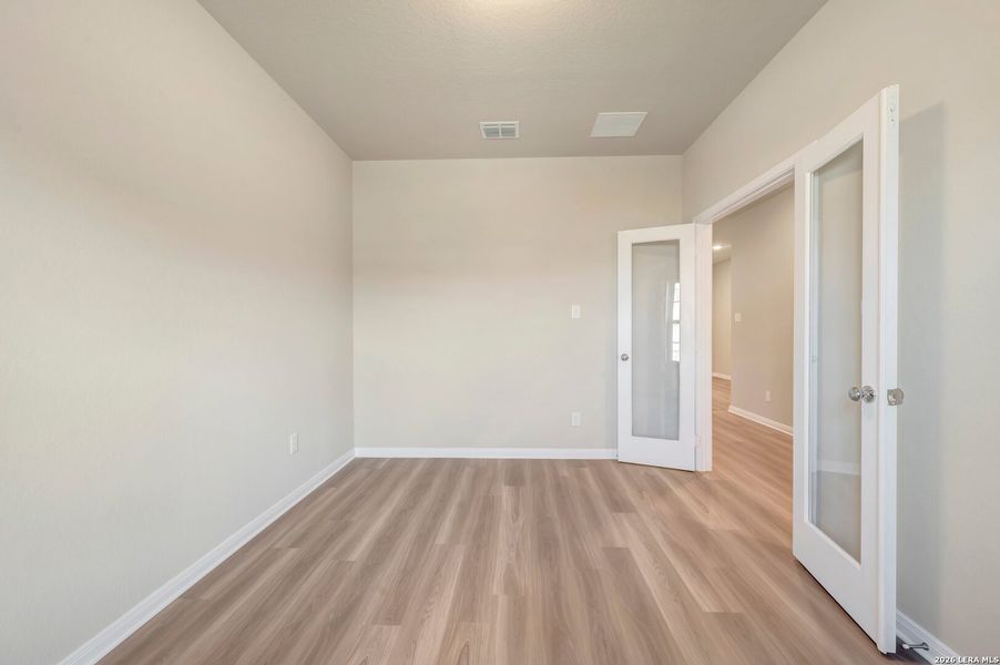 Spacious, unfurnished interior of a new home in Agave, San Antonio (Image 33).