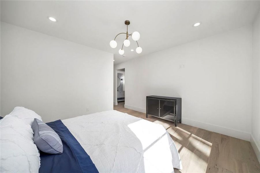 Image 87 of a home in .