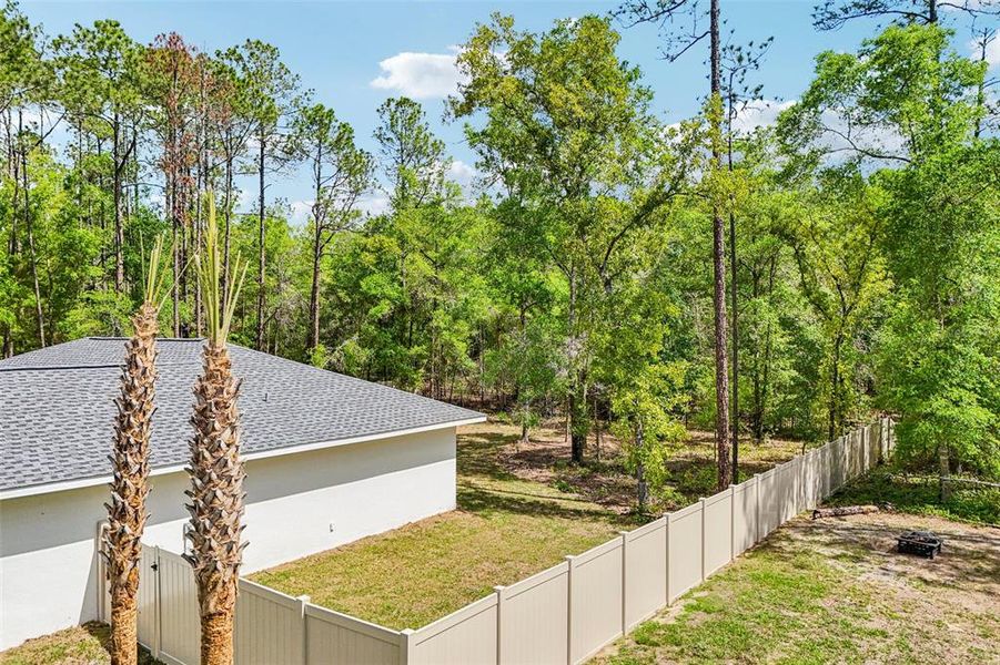 Exterior details and patio area of a home in , Citrus Springs (Image 36).