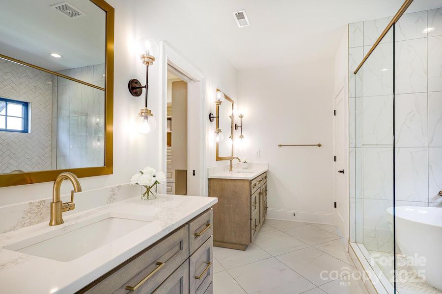 Gorgeous primary bathroom