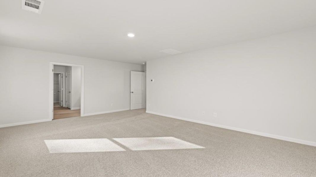 Spacious, unfurnished interior of a new home in Hamptons at Riverwood South, Dallas (Image 42).