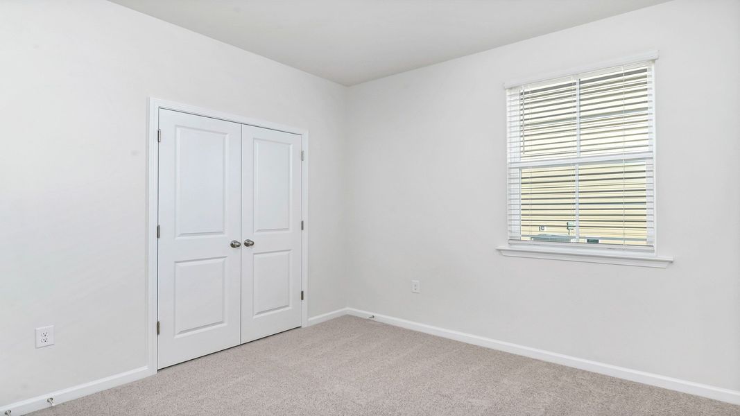 Representative unfurnished interior of a home built from the CAMERON by D.R. Horton in Mulberry Landing, Orangeburg (Image 30).