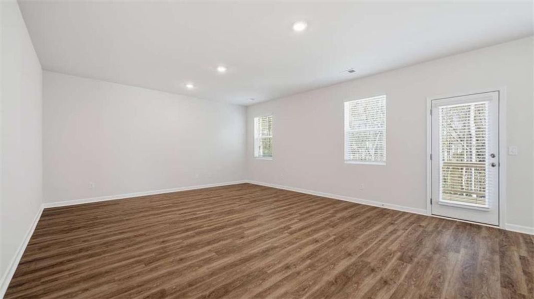 Spacious, unfurnished interior of a new home in Oakchase at Hampton, Hampton (Image 12).