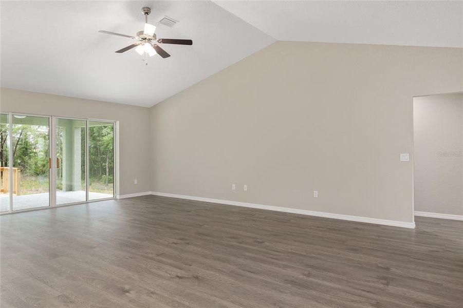 Spacious, unfurnished interior of a new home in , Dunnellon (Image 18). Spacious, unfurnished interior of a new home in , Dunnellon (Image 18).