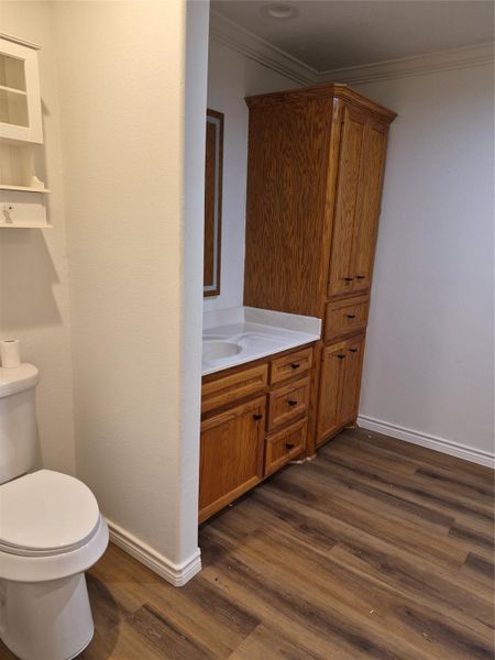 Furnished interior view inside a new home in , Huntsville (Image 7).