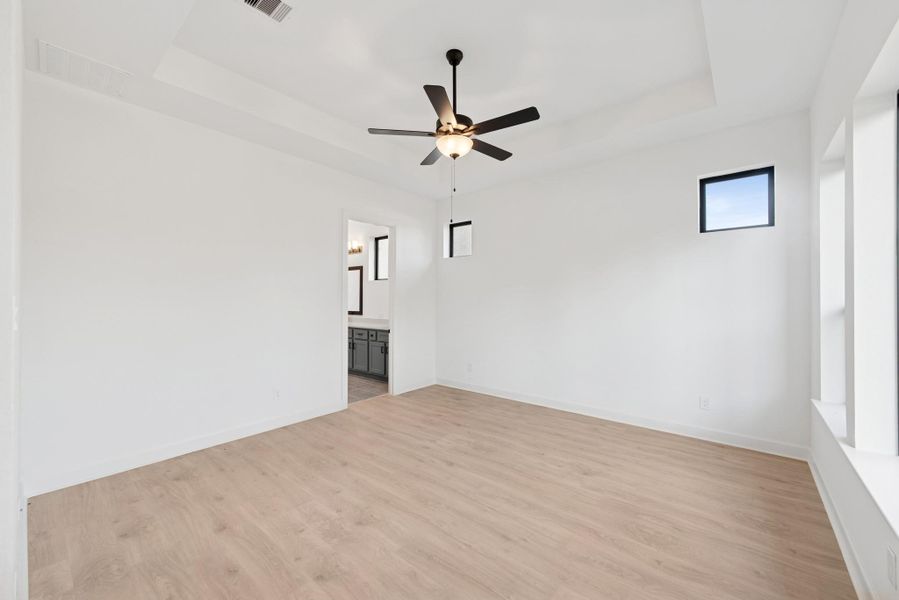 Spacious, unfurnished interior of a new home in Kresston, Magnolia (Image 12).