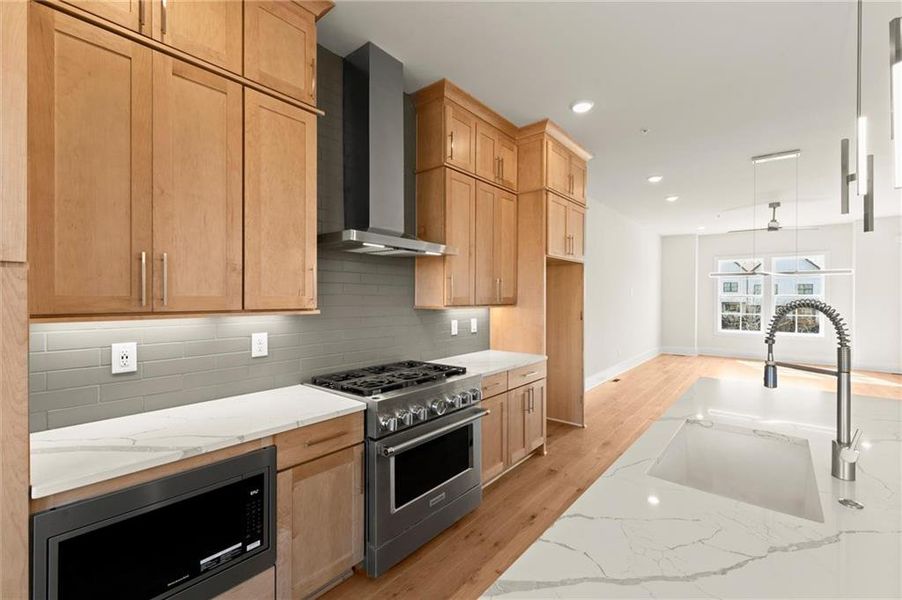 Furnished interior view inside a new home in , Alpharetta (Image 12).