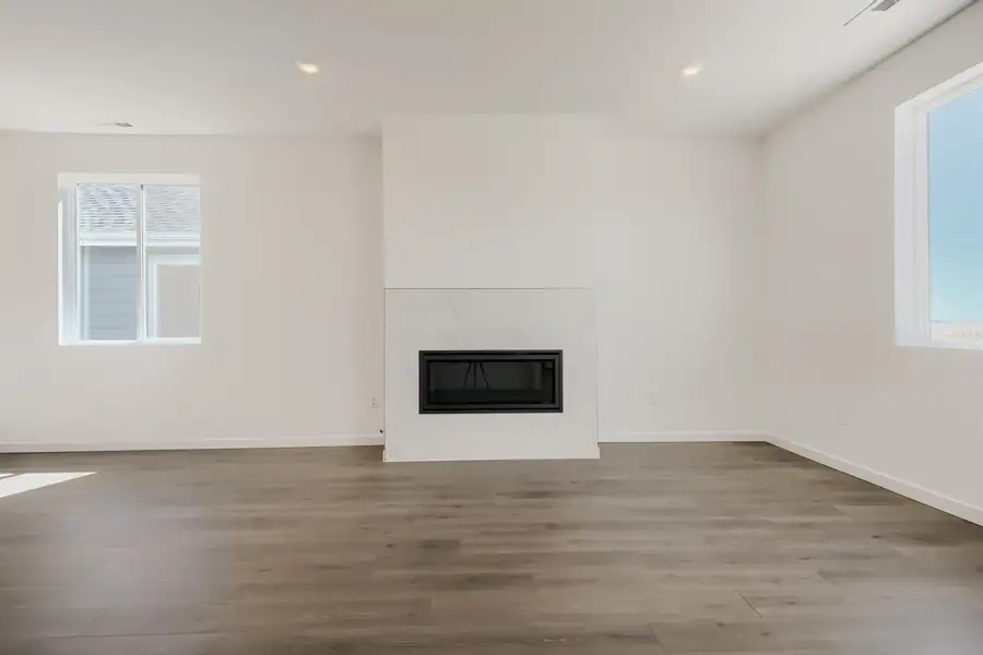 5br New Home in Bennett, CO.  - Slide 7