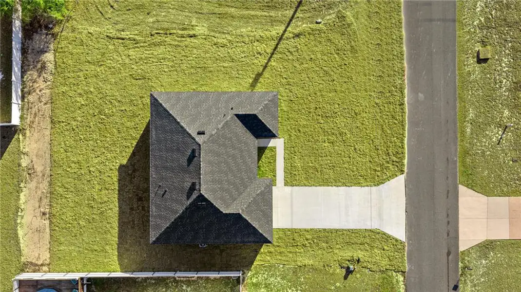 Image 27 of a home in . Image 27 of a home in .