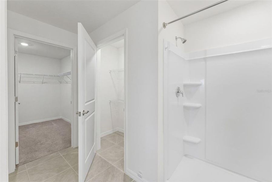 Spacious, unfurnished interior of a new home in Twisted Oaks, Wildwood (Image 18).