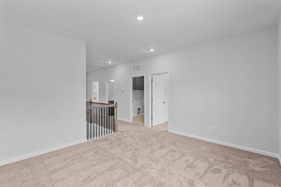 Spacious, unfurnished interior of a new home in Lilah Grove, Summerfield (Image 36).