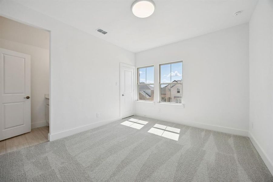 Spacious, unfurnished interior of a new home in Painted Tree Lakeside, McKinney (Image 17). Spacious, unfurnished interior of a new home in Painted Tree Lakeside, McKinney (Image 17).
