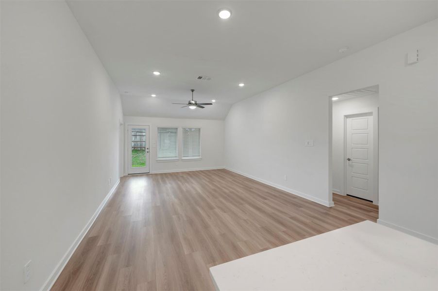Spacious, unfurnished interior of a new home in Magnolia Ridge, Magnolia (Image 16). Spacious, unfurnished interior of a new home in Magnolia Ridge, Magnolia (Image 16).