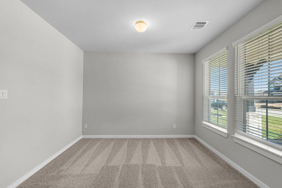 Spacious, unfurnished interior of a new home in Beacon Hill, Waller (Image 25).