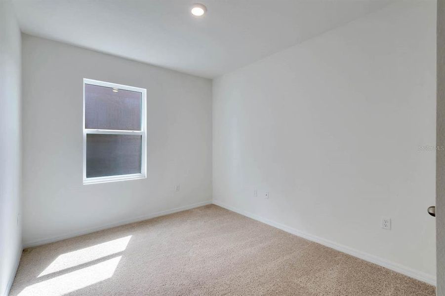 Spacious, unfurnished interior of a new home in Timberwalk, Mount Dora (Image 15).