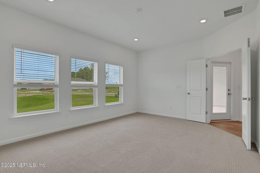 Spacious, unfurnished interior of a new home in Hyland Trail, Green Cove Springs (Image 31). Spacious, unfurnished interior of a new home in Hyland Trail, Green Cove Springs (Image 31).