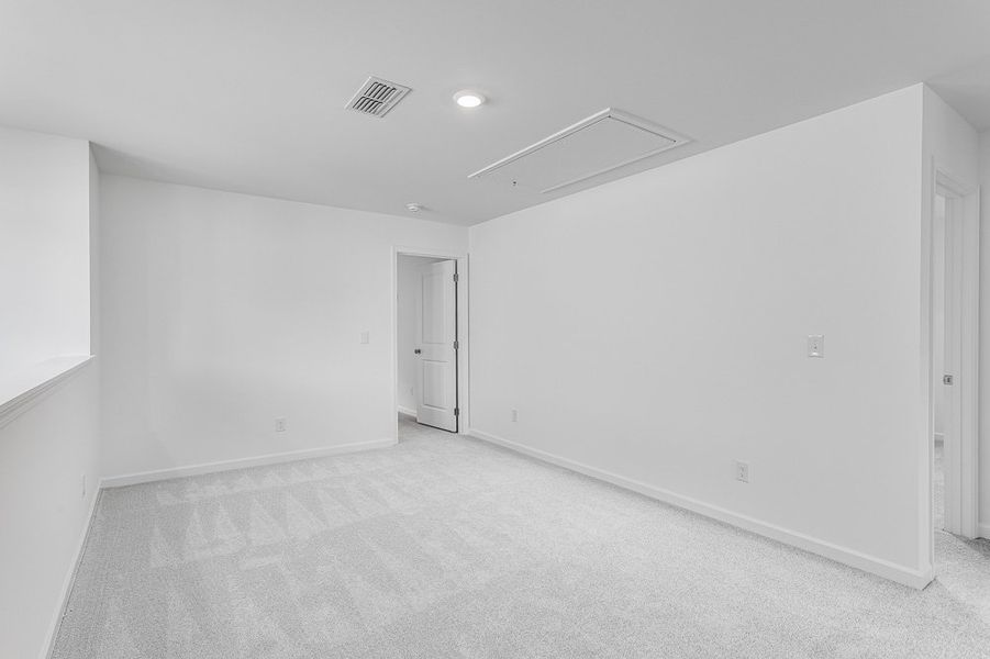 Spacious, unfurnished interior of a new home in Heritage River, Euharlee (Image 15).