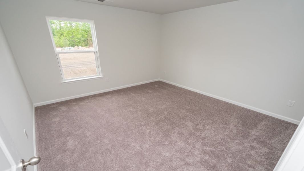 Representative unfurnished interior of a home built from the GALEN by D.R. Horton in Island Green, Myrtle Beach (Image 31).