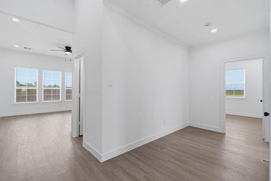 Spacious, unfurnished interior of a new home in , El Campo (Image 33). Spacious, unfurnished interior of a new home in , El Campo (Image 33).