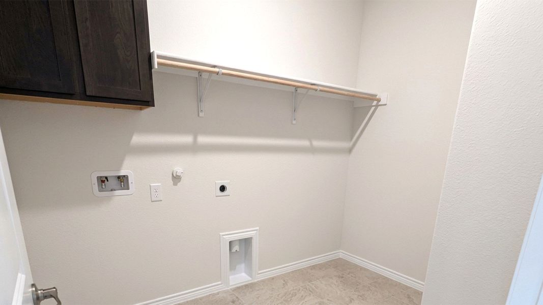 Spacious, unfurnished interior of a new home in Lakewood Trails, Forney (Image 14).