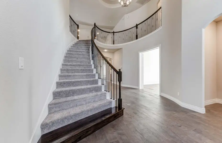 Representative unfurnished interior of a home built from the 3798 by Ravenna Homes in The Woodlands Hills 65′, Willis (Image 36).