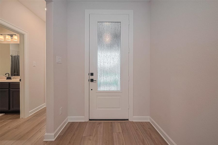 Spacious, unfurnished interior of a new home in , Santa Fe (Image 18). Spacious, unfurnished interior of a new home in , Santa Fe (Image 18).