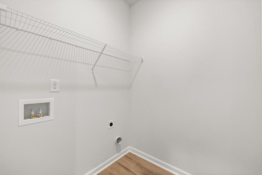 Spacious, unfurnished interior of a new home in Northwoods at Mirror Lake, Villa Rica (Image 14).