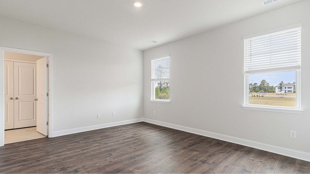 Representative unfurnished interior of a home built from the Covington by D.R. Horton in Eden Springs, Longs (Image 16).