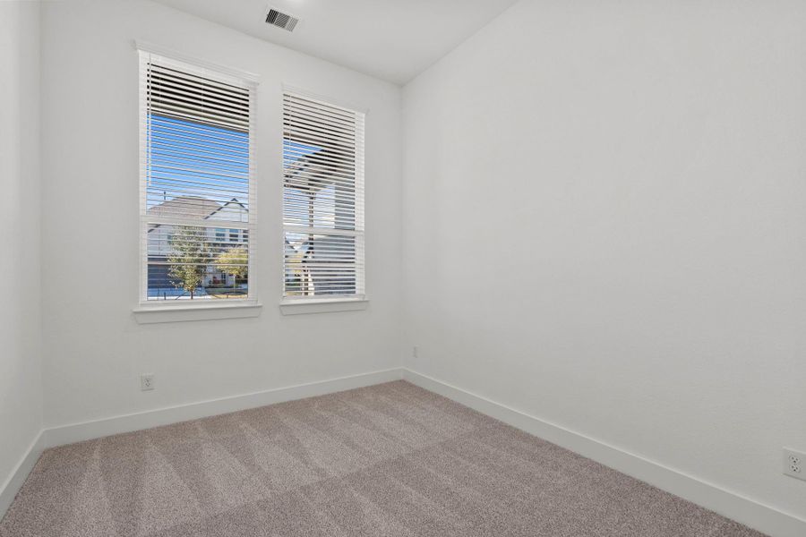 Spacious, unfurnished interior of a new home in Meridiana, Manvel (Image 19).