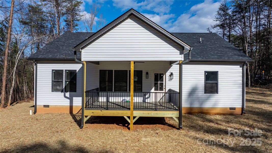 Exterior details and patio area of a home in , Lincolnton (Image 33).
