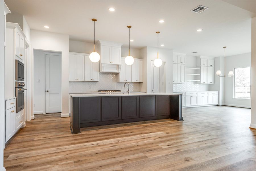 Furnished interior view inside a new home in Arborwood, Waller (Image 26).