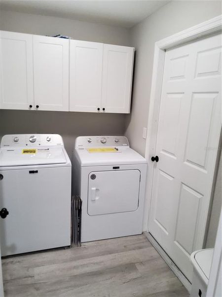 Furnished interior view inside a new home in , Ocklawaha (Image 28).