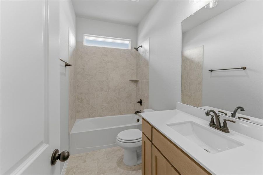 Furnished interior view inside a new home in Cedar Ridge Estates, Anna (Image 12).