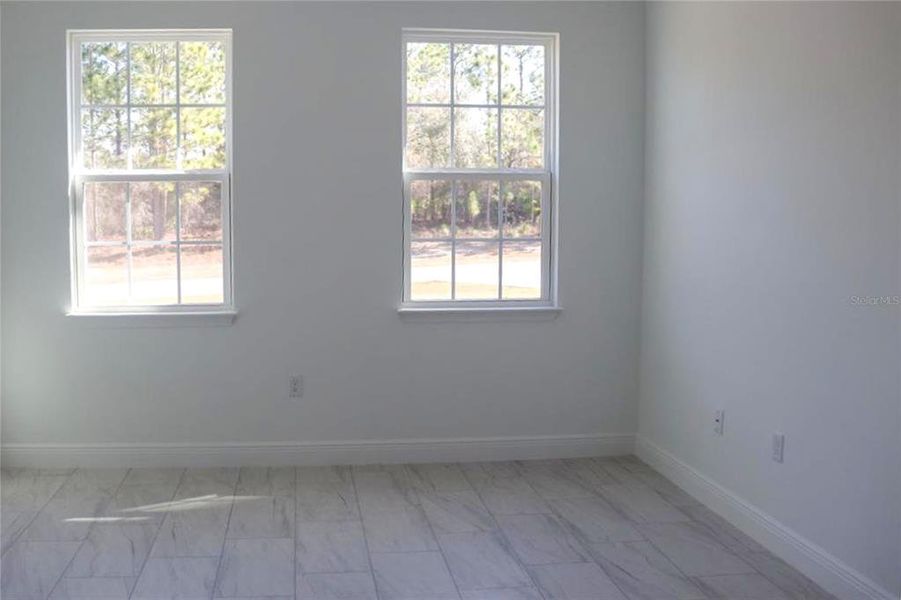 Spacious, unfurnished interior of a new home in , Citrus Springs (Image 37).