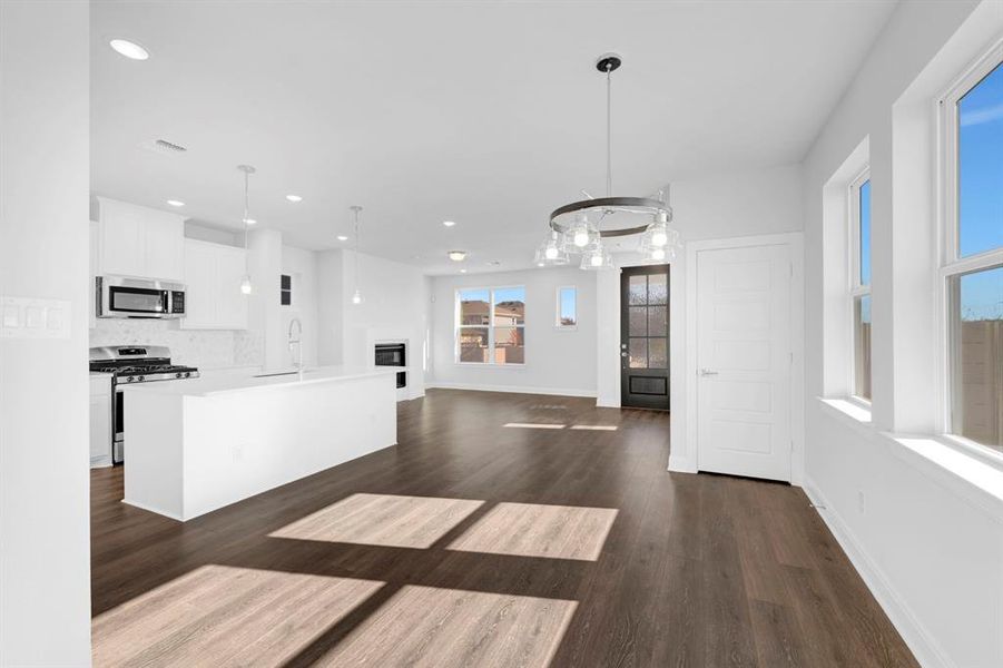 Spacious, unfurnished interior of a new home in Painted Tree Woodland West – Cottages, McKinney (Image 19).
