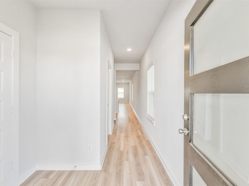 Spacious, unfurnished interior of a new home in Lakes at Black Oak, Magnolia (Image 12). Spacious, unfurnished interior of a new home in Lakes at Black Oak, Magnolia (Image 12).