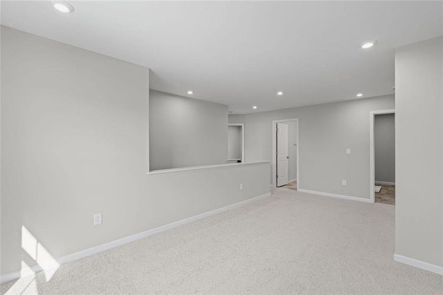 Spacious, unfurnished interior of a new home in Twin Lakes, Hoschton (Image 12).