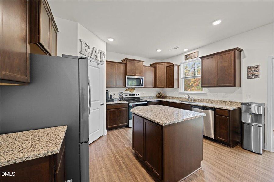 16-2A1A0160 16-2A1A0160