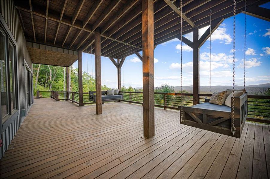 Exterior details and patio area of a home in , Mineral Bluff (Image 4).
