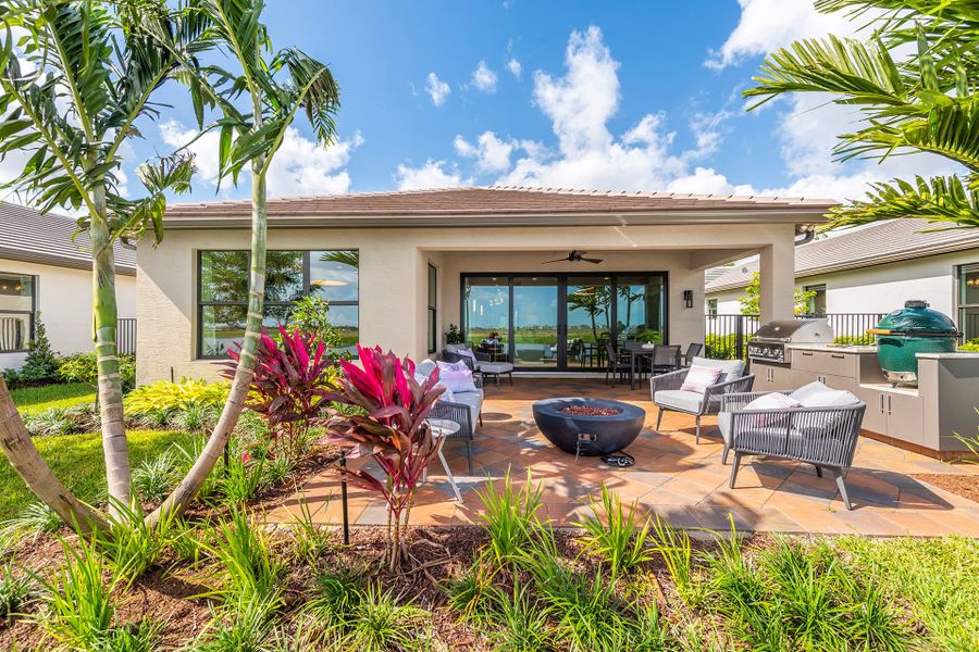 Representative exterior details of a home built from the Sierra by GL Homes in Valencia Parc at Riverland, Port St. Lucie (Image 3).