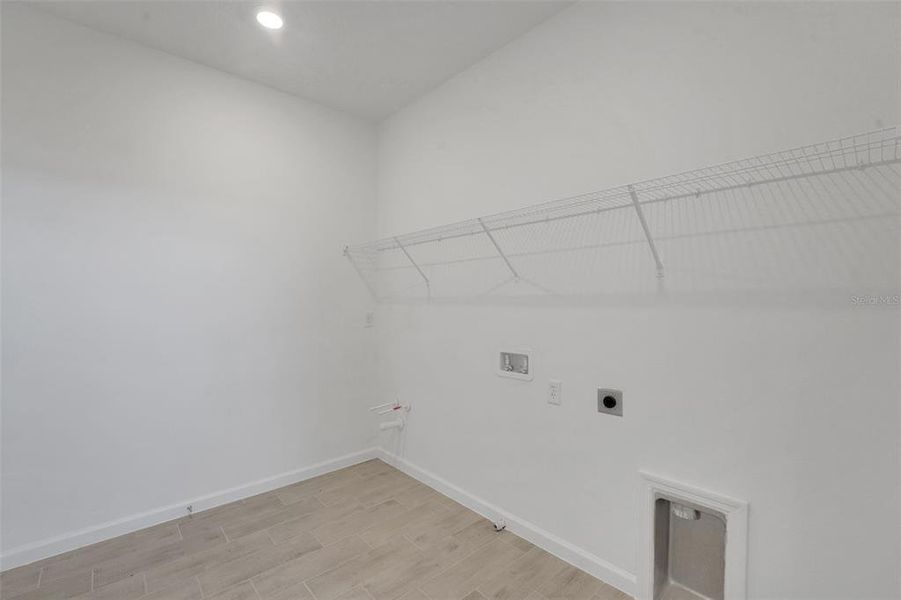 Spacious, unfurnished interior of a new home in , Lady Lake (Image 28). Spacious, unfurnished interior of a new home in , Lady Lake (Image 28).